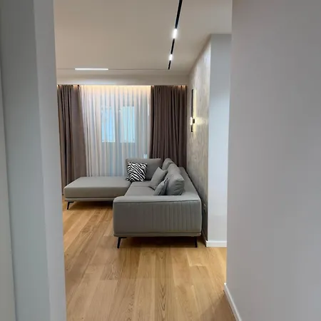 Sunhill Komuna Luxury Lägenhet Tirana