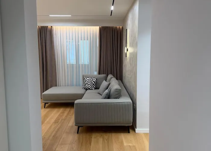 Sunhill Komuna Luxury 公寓 地拉那